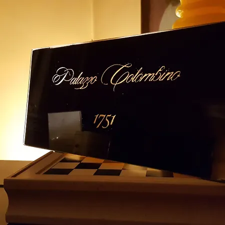 Апарт-отель Palazzo Colombino Suite&residence Джавено