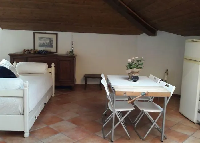 Palazzo Colombino Suite&residence מלון דירות 3*